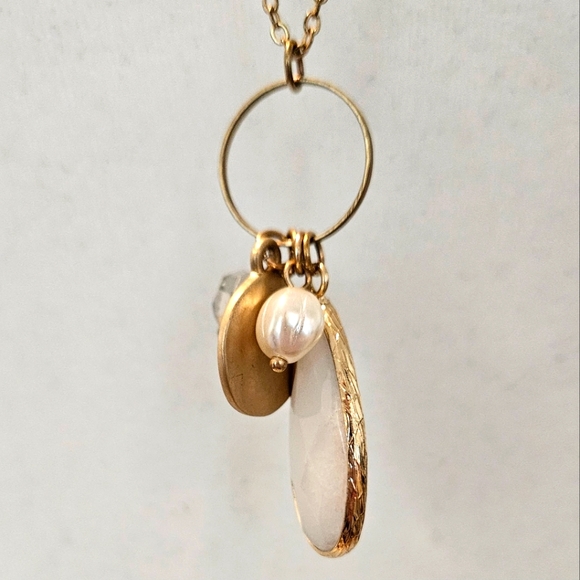 NWT'S - COWGIRL CONFETTI -  Faux White Amethyst Bauble Necklace. - Picture 3 of 7